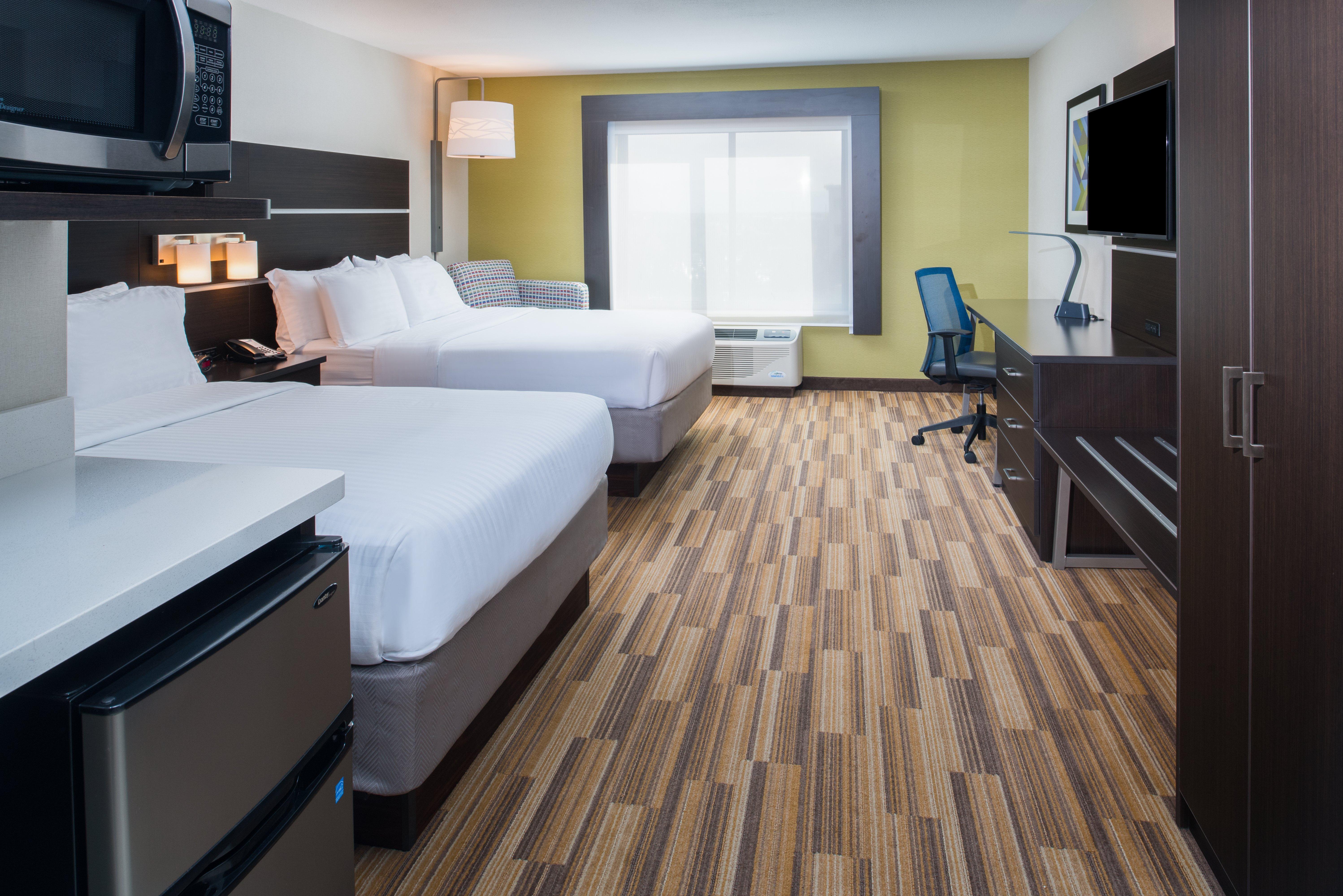 Holiday Inn Express Hotel & Suites Bismarck By Ihg Eksteriør billede