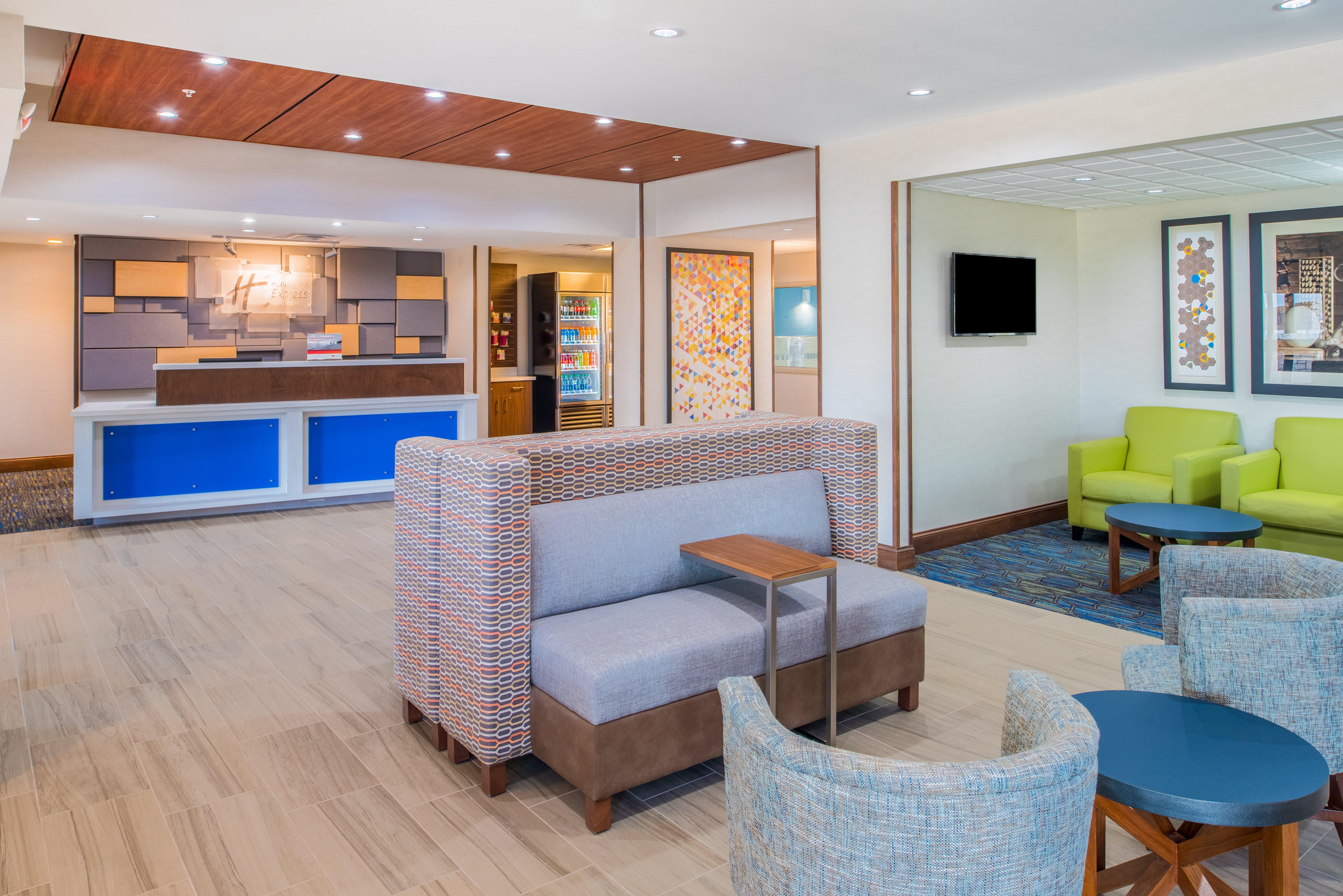 Holiday Inn Express Hotel & Suites Bismarck By Ihg Eksteriør billede