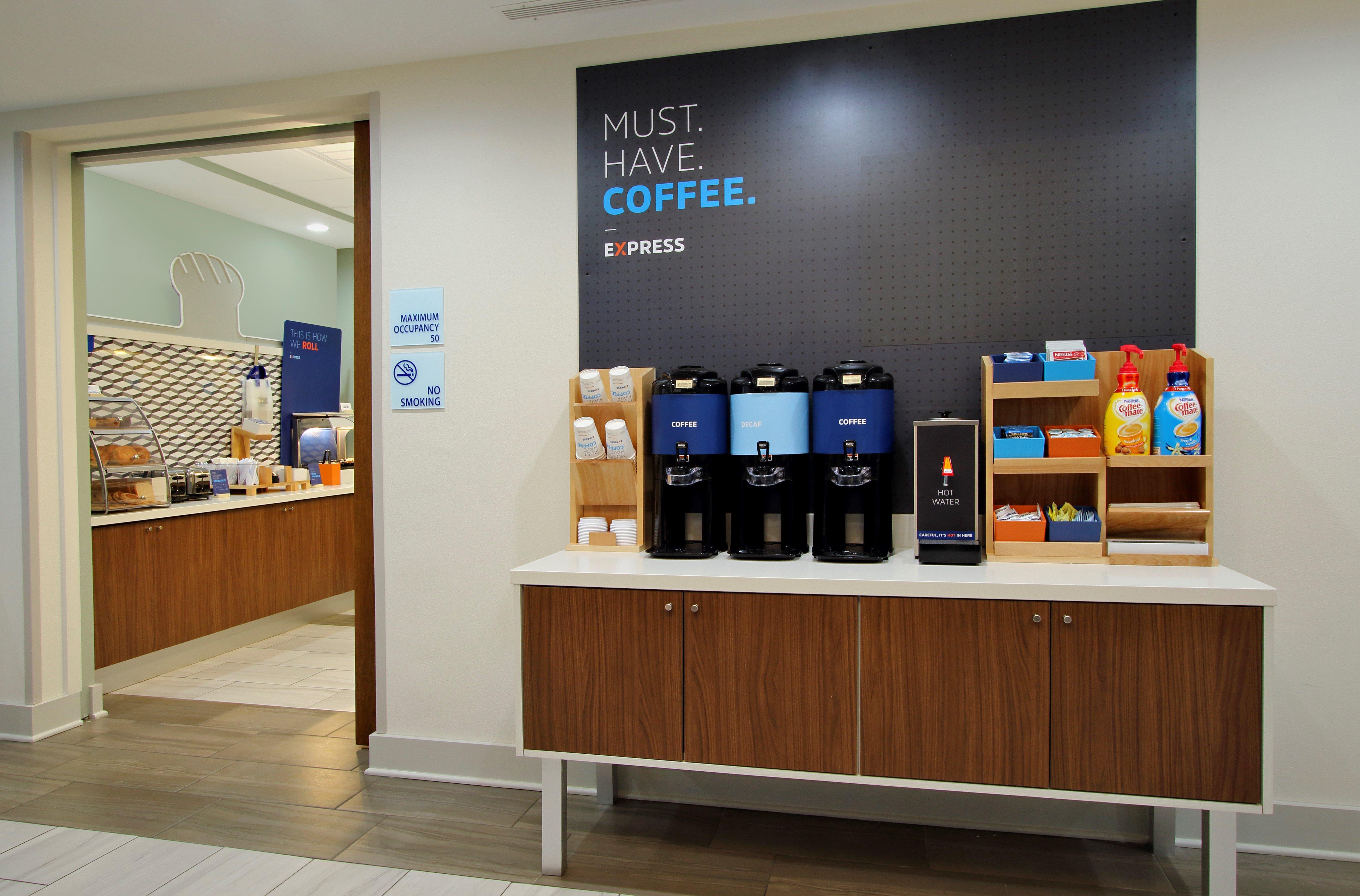 Holiday Inn Express Hotel & Suites Bismarck By Ihg Eksteriør billede