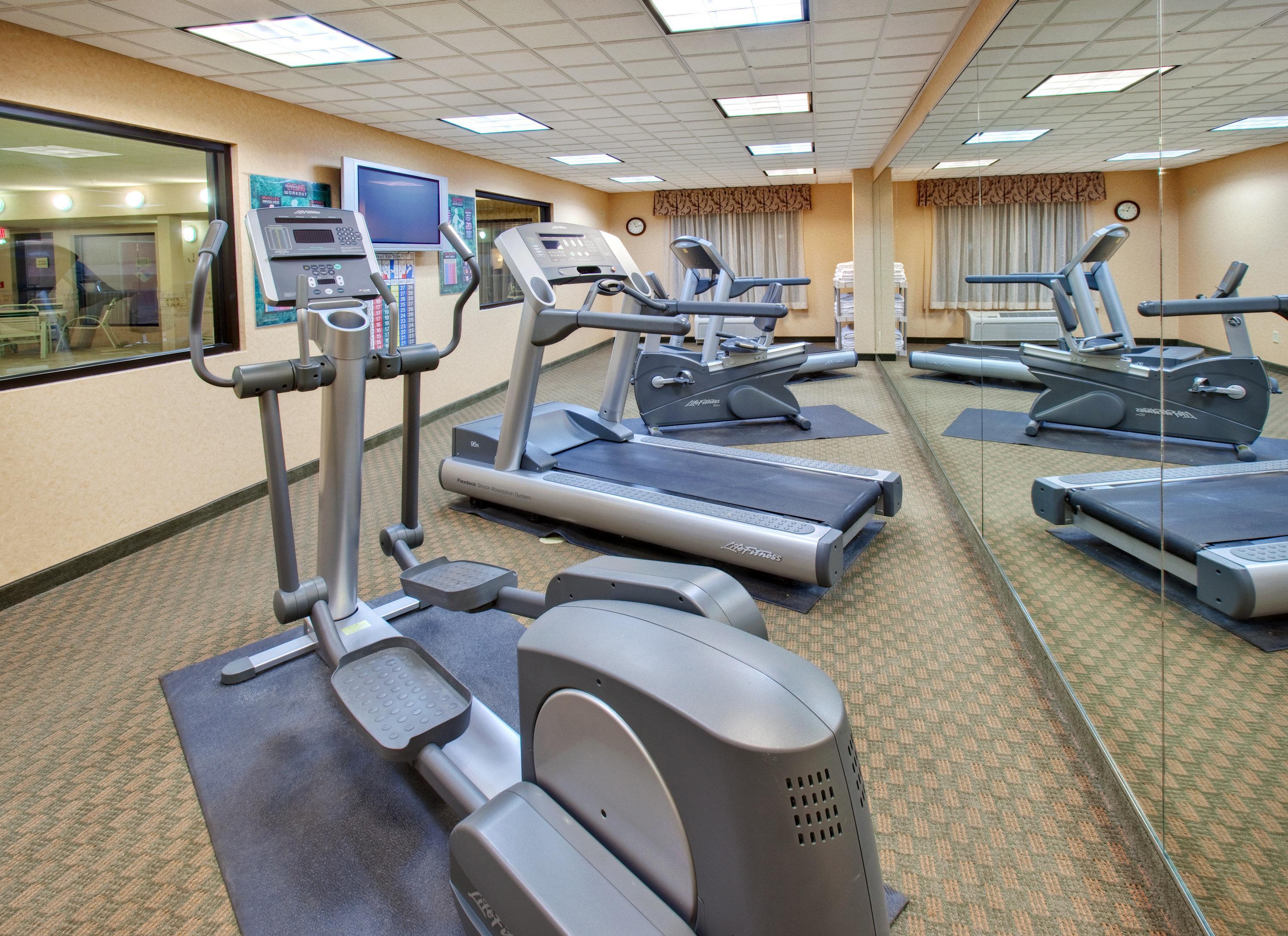 Holiday Inn Express Hotel & Suites Bismarck By Ihg Eksteriør billede