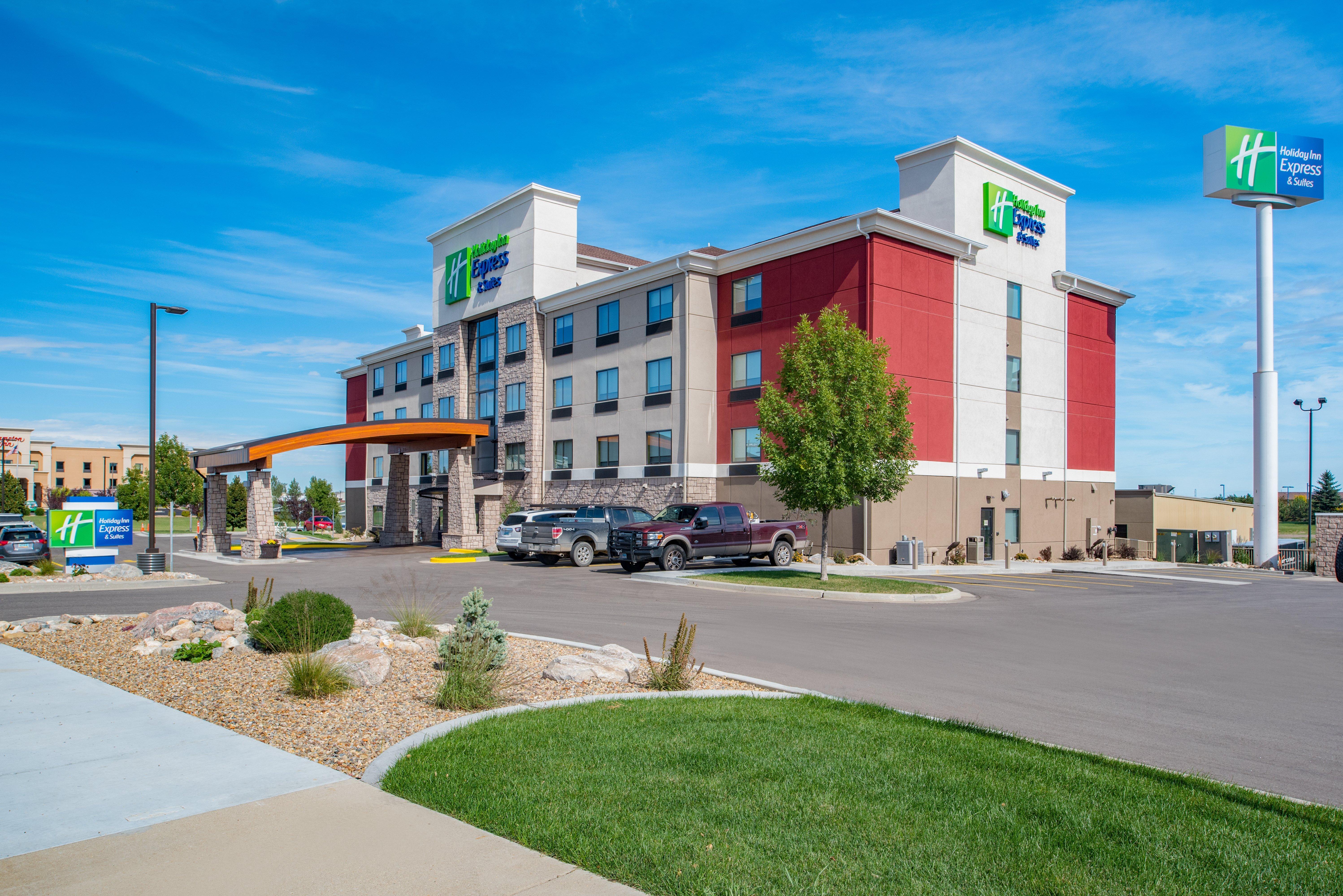 Holiday Inn Express Hotel & Suites Bismarck By Ihg Eksteriør billede