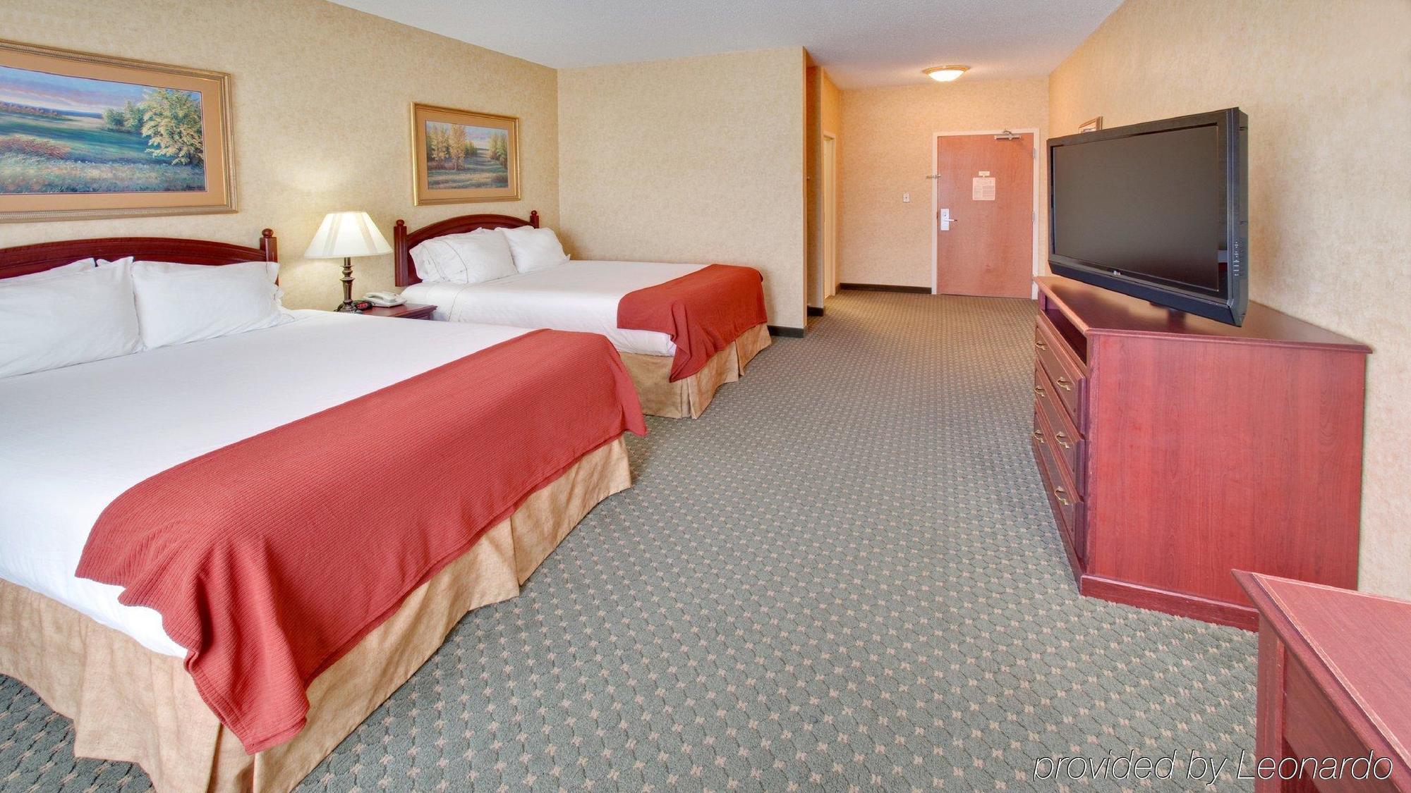 Holiday Inn Express Hotel & Suites Bismarck By Ihg Værelse billede