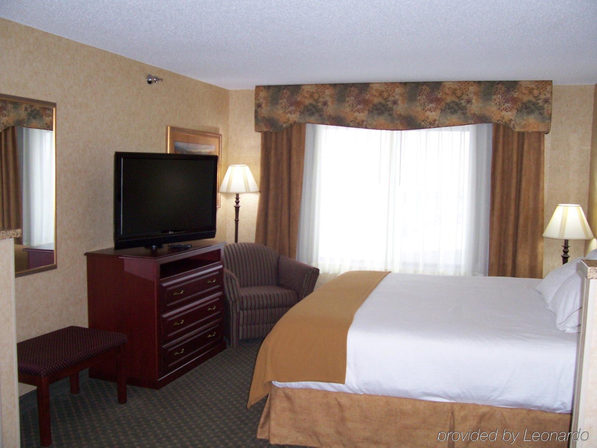 Holiday Inn Express Hotel & Suites Bismarck By Ihg Værelse billede